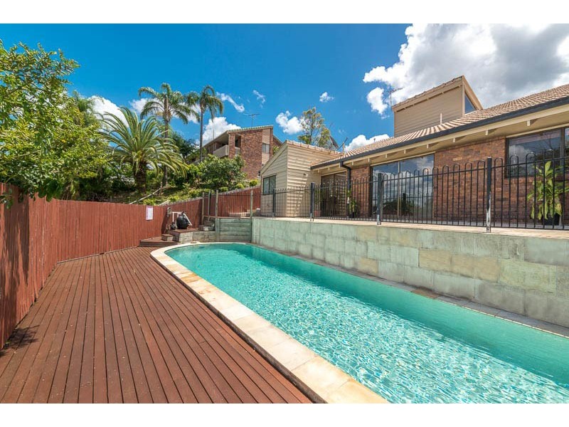 41 Broadmoor Street, Kenmore Hills QLD 4069
