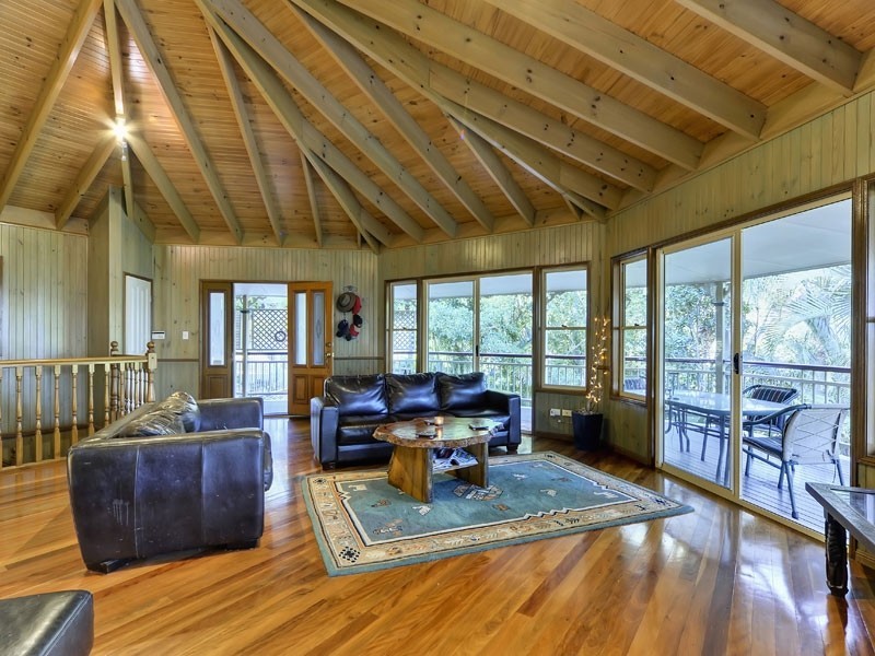 981 Mt Crosby Rd, Karana Downs QLD 4306