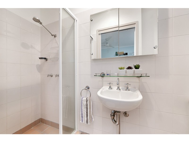 4/2 Waverley Road, Taringa QLD 4068