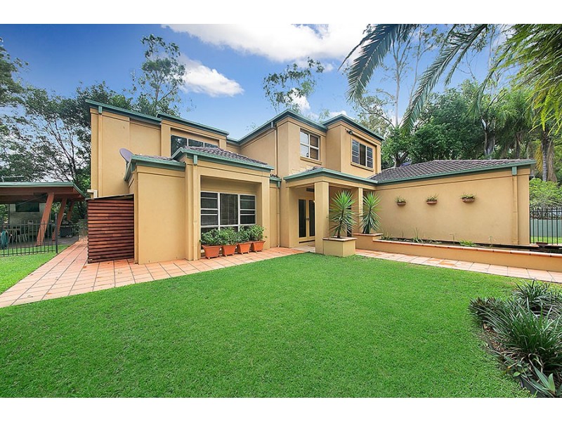 31 Ludlow St, Chapel Hill QLD 4069
