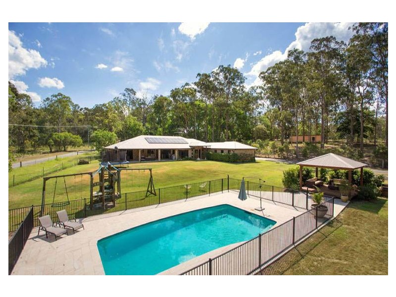 590 Mt Crosby Rd, Anstead QLD 4070