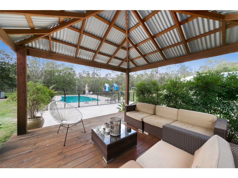 590 Mt Crosby Rd, Anstead QLD 4070