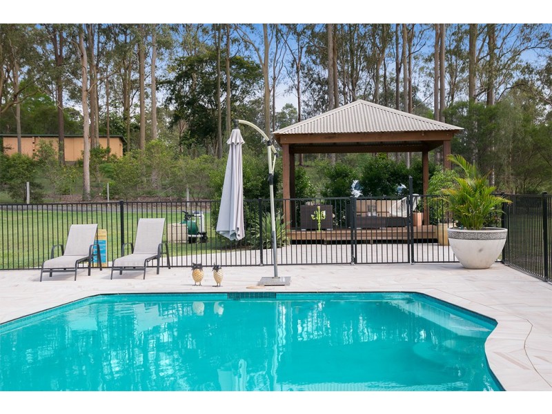 590 Mt Crosby Rd, Anstead QLD 4070