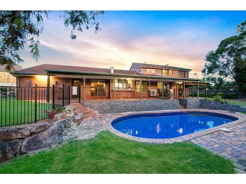 11 Crompton Street, Kenmore Hills QLD 4069