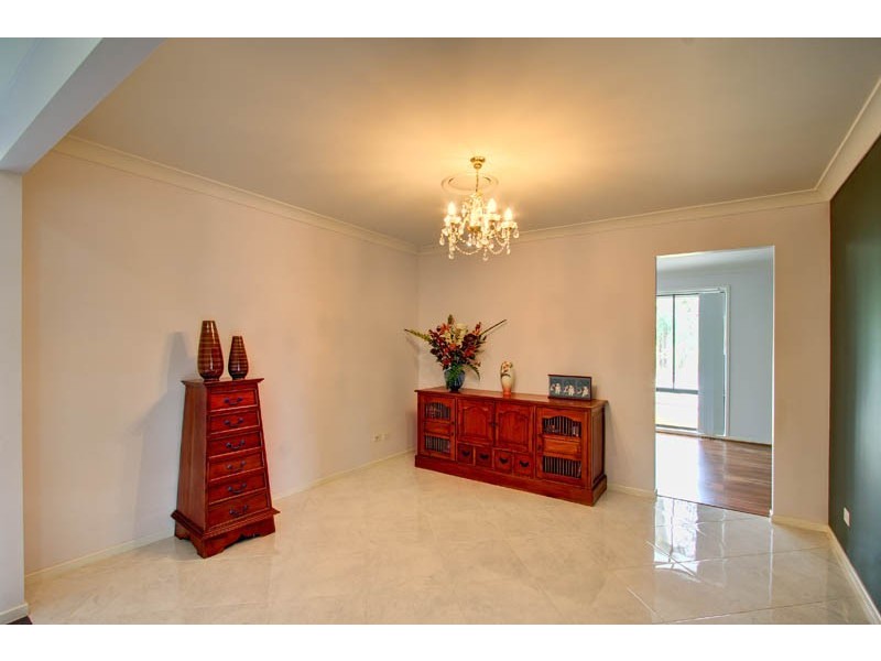 27 Courtney Place, Moggill QLD 4070