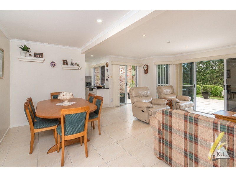 33/302 College Road, Karana Downs QLD 4306