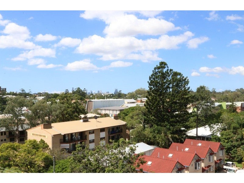 131 Clarence Road, Indooroopilly QLD 4068