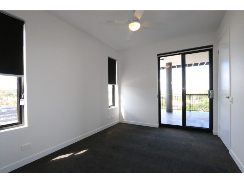 131 Clarence Road, Indooroopilly QLD 4068