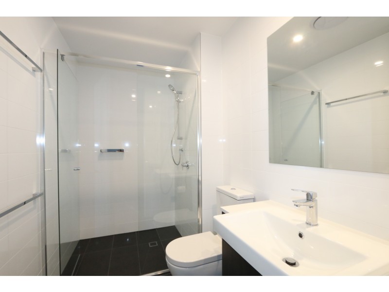 131 Clarence Road, Indooroopilly QLD 4068