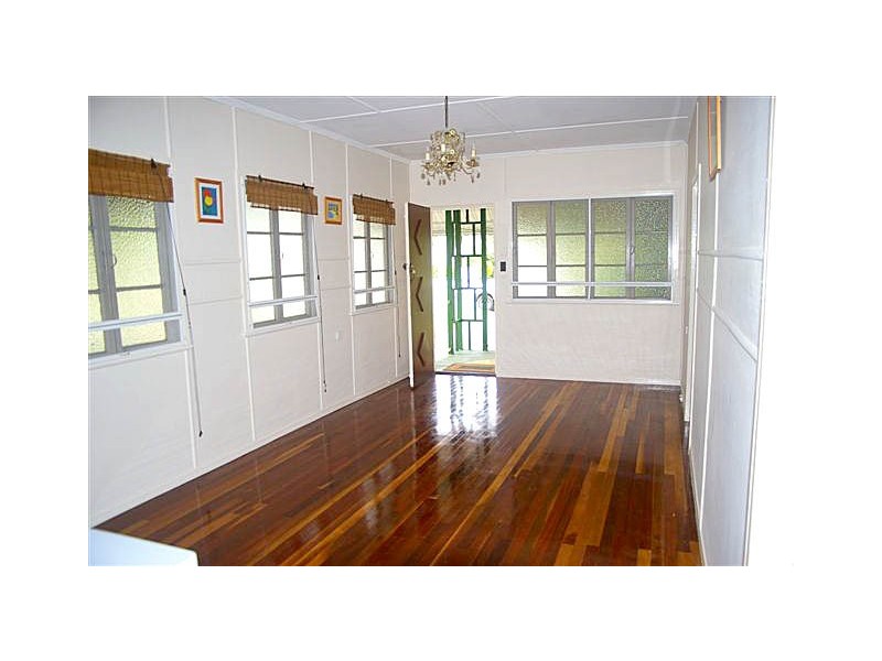 16A Hayes Street, Brassall QLD 4305