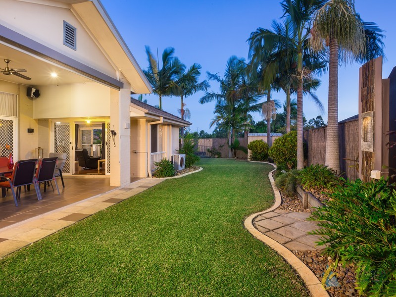 4 Doncaster Pl, Forest Lake QLD 4078