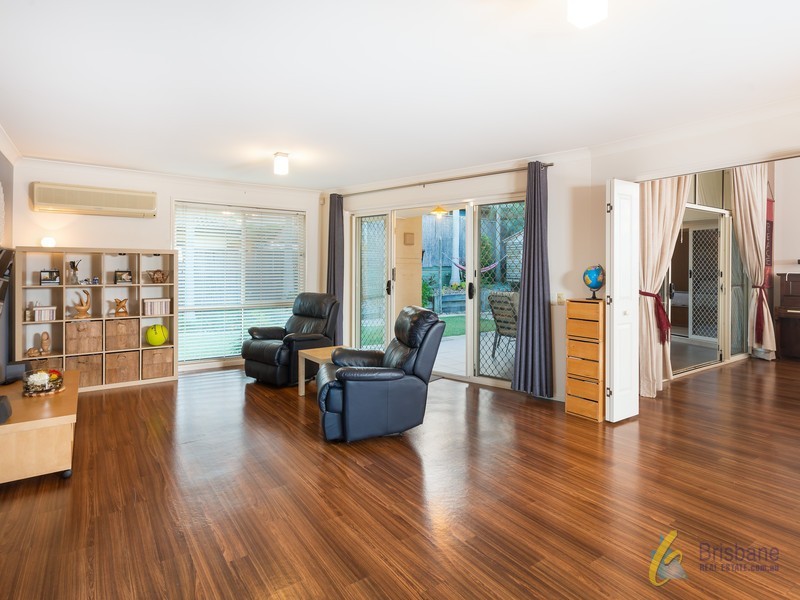 4 Doncaster Pl, Forest Lake QLD 4078
