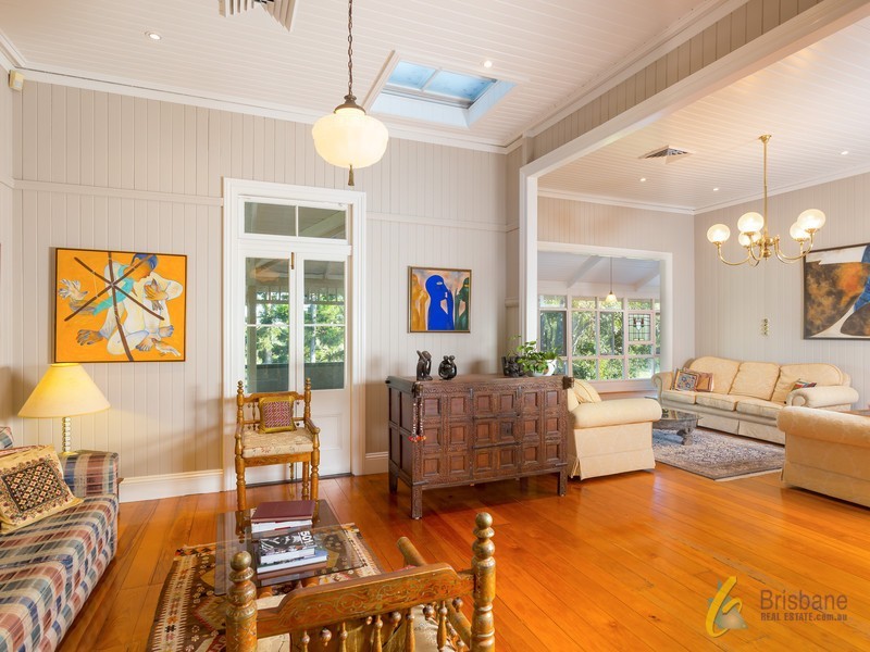 141 Airlie Road, Pullenvale QLD 4069