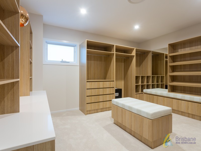 291 Indooroopilly Road, Indooroopilly QLD 4068