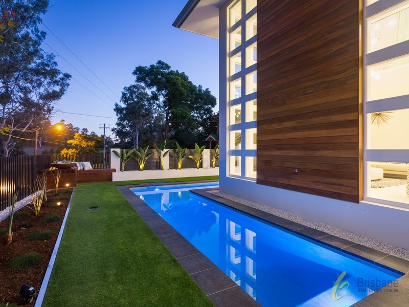 291 Indooroopilly Road, Indooroopilly QLD 4068