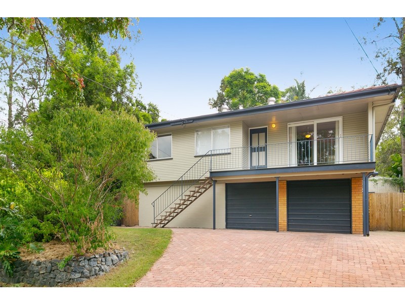 7 Cougar Street, Indooroopilly QLD 4068