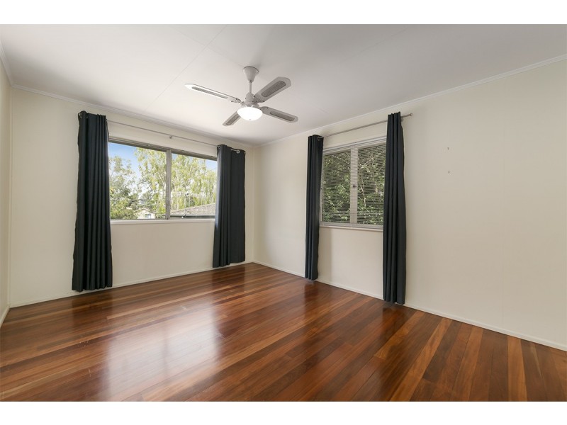 7 Cougar Street, Indooroopilly QLD 4068