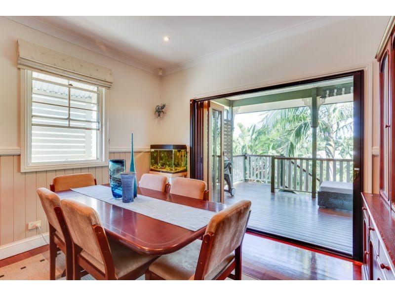 10 Park Road, Graceville QLD 4075