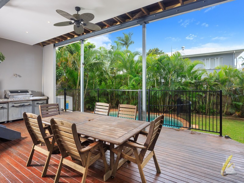 260 Verney Road East, Graceville QLD 4075