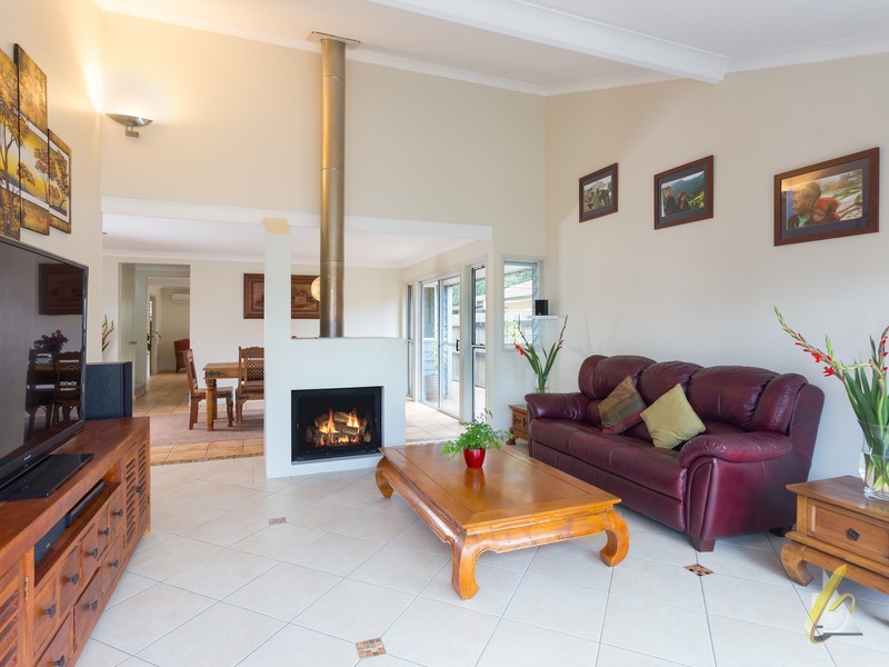 40 Graceville Ave, Graceville QLD 4075