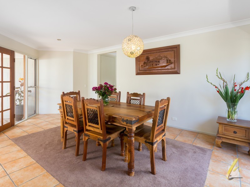 40 Graceville Ave, Graceville QLD 4075