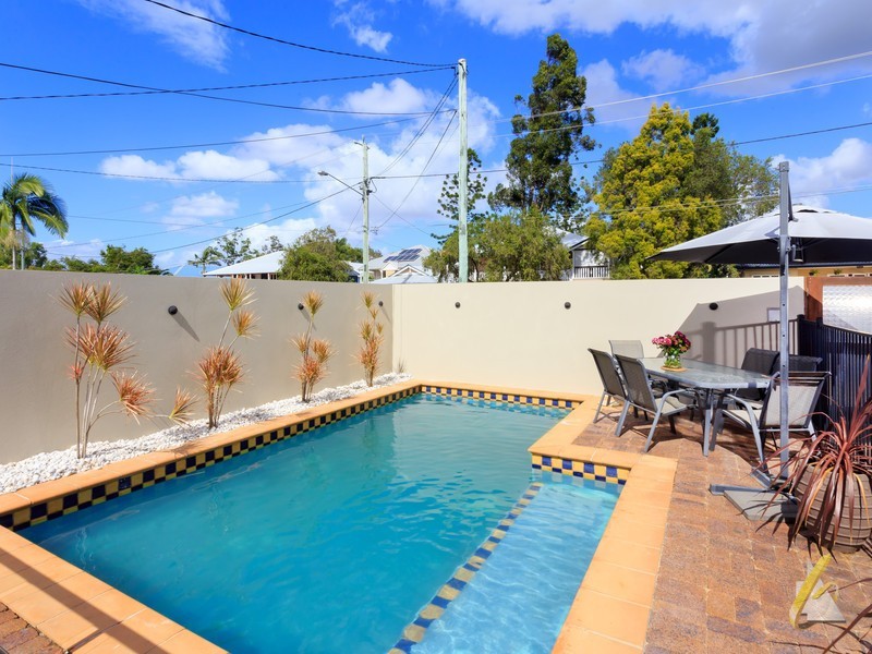 40 Graceville Ave, Graceville QLD 4075