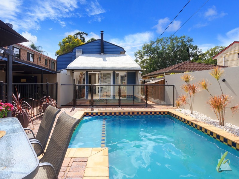 40 Graceville Ave, Graceville QLD 4075