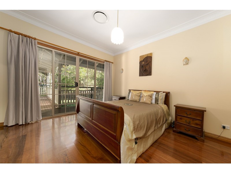 218 Red Cedar Rd, Pullenvale QLD 4069