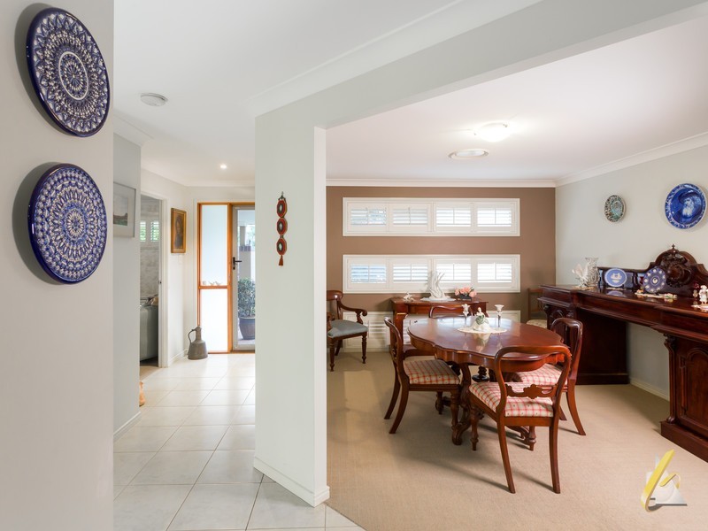 7 Stacey Close, Moggill QLD 4070