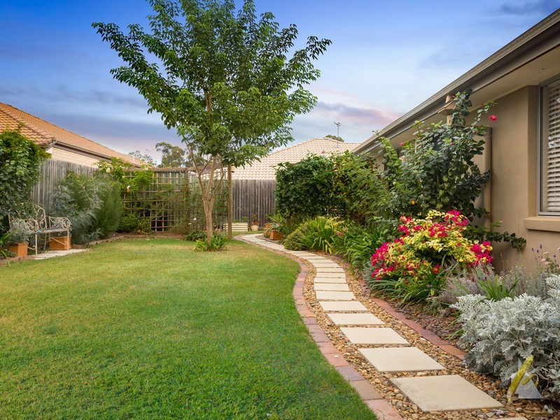 7 Stacey Close, Moggill QLD 4070