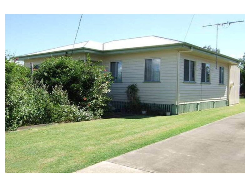 9 Edward Street, Rosewood QLD 4340