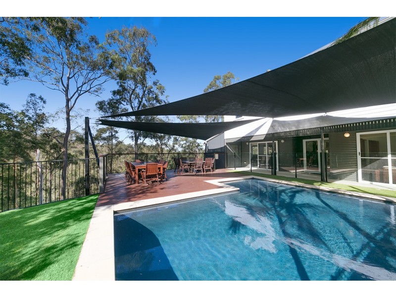 157 Red Cedar Rd, Pullenvale QLD 4069