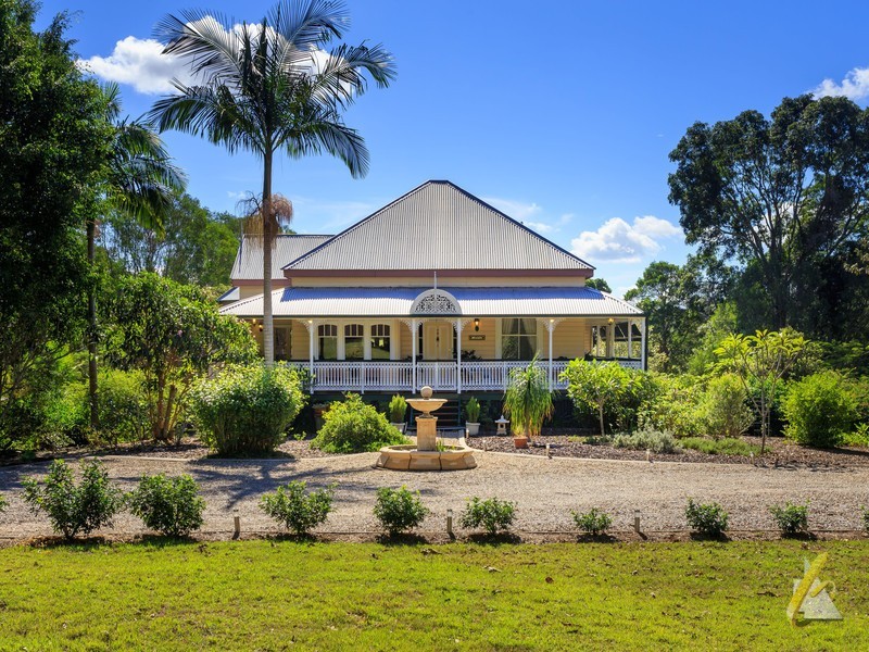 64 Curtis Pl, Anstead QLD 4070