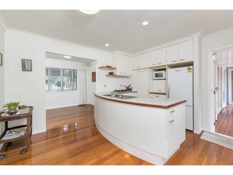 7 Mabb Street, Kenmore QLD 4069