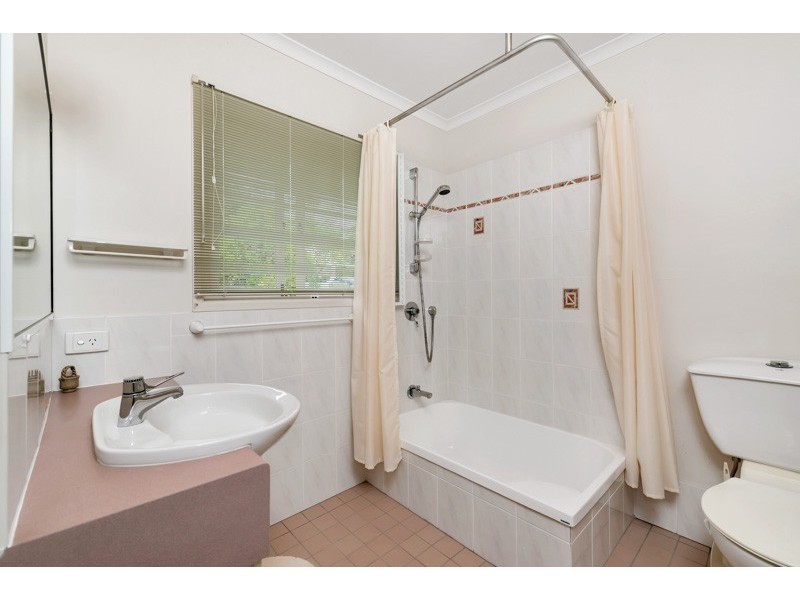 7 Mabb Street, Kenmore QLD 4069