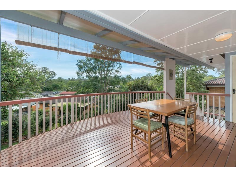 7 Mabb Street, Kenmore QLD 4069