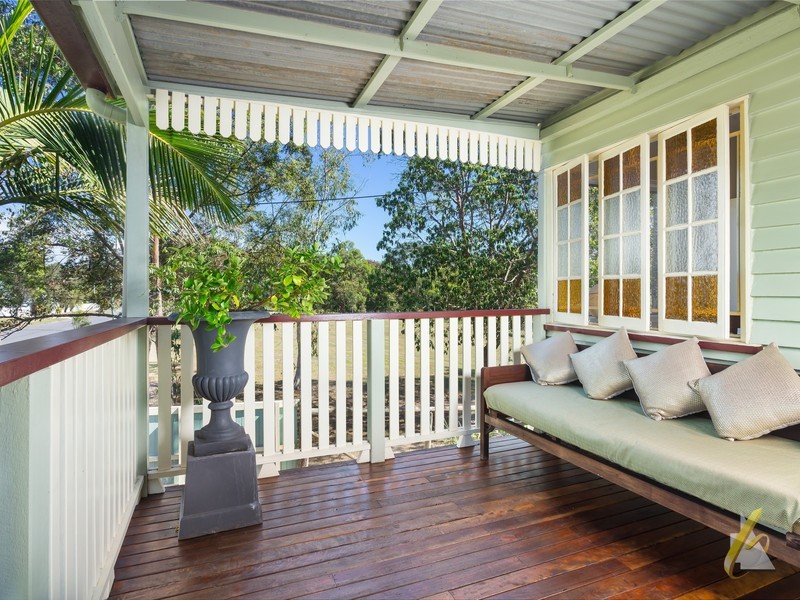 17 California Road, Oxley QLD 4075