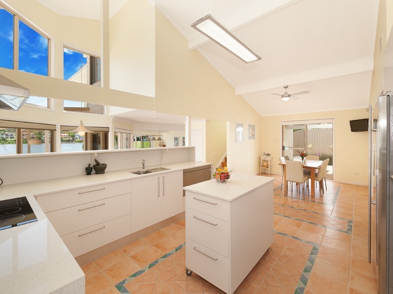 31 BAIKAL PLACE, Westlake QLD 4074