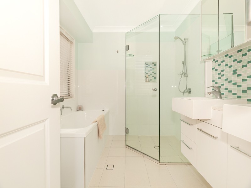 31 BAIKAL PLACE, Westlake QLD 4074