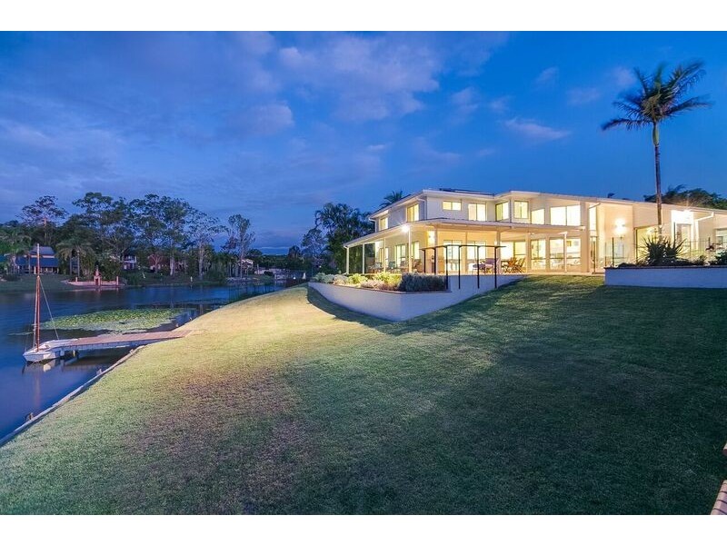 31 BAIKAL PLACE, Westlake QLD 4074