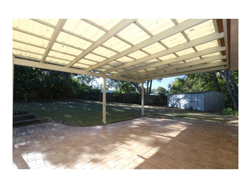 5 Miena Close, Riverhills QLD 4074