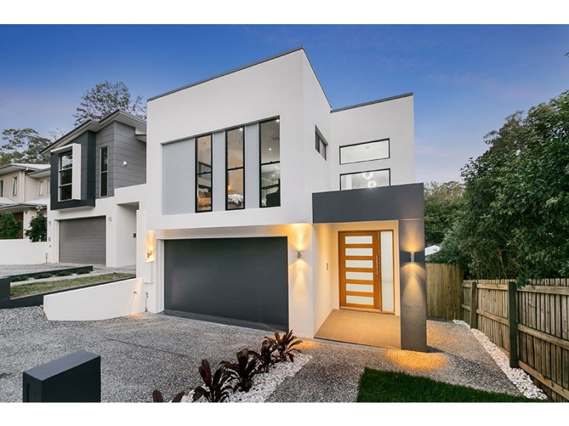 14 Henry St, Chapel Hill QLD 4069
