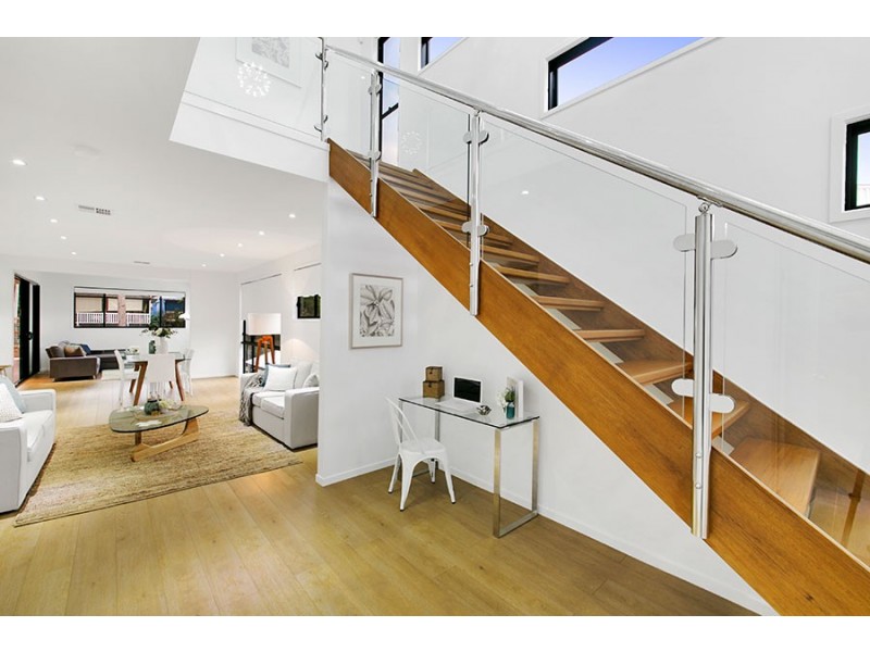 14 Henry St, Chapel Hill QLD 4069