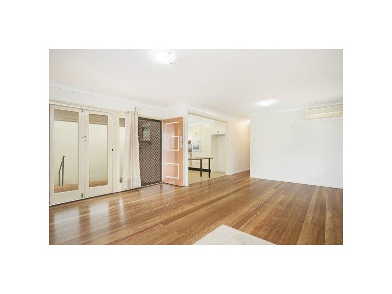 5 Norman Street, Fig Tree Pocket QLD 4069