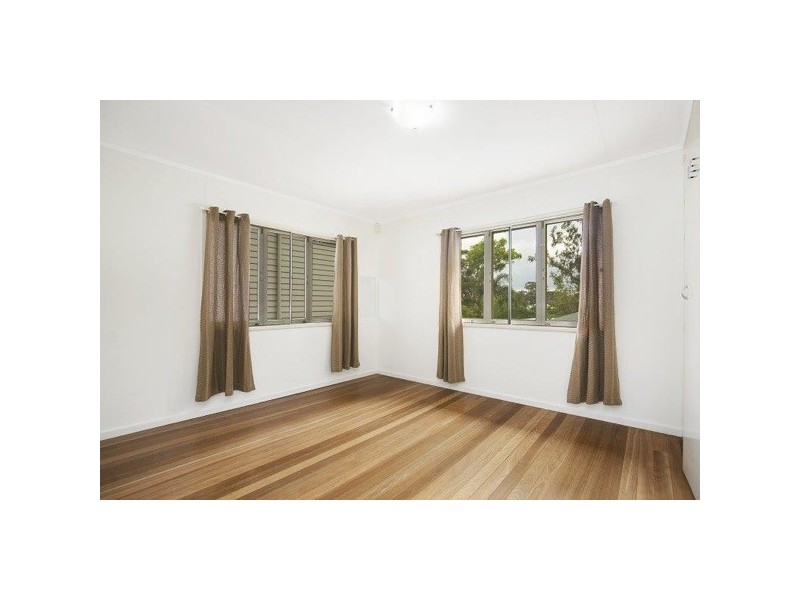 5 Norman Street, Fig Tree Pocket QLD 4069