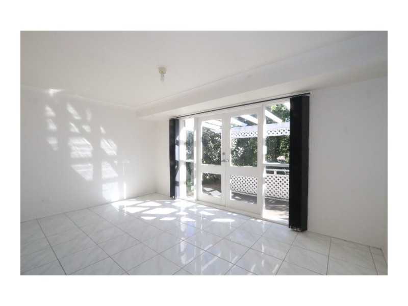 68 Pallert Street, Middle Park QLD 4074
