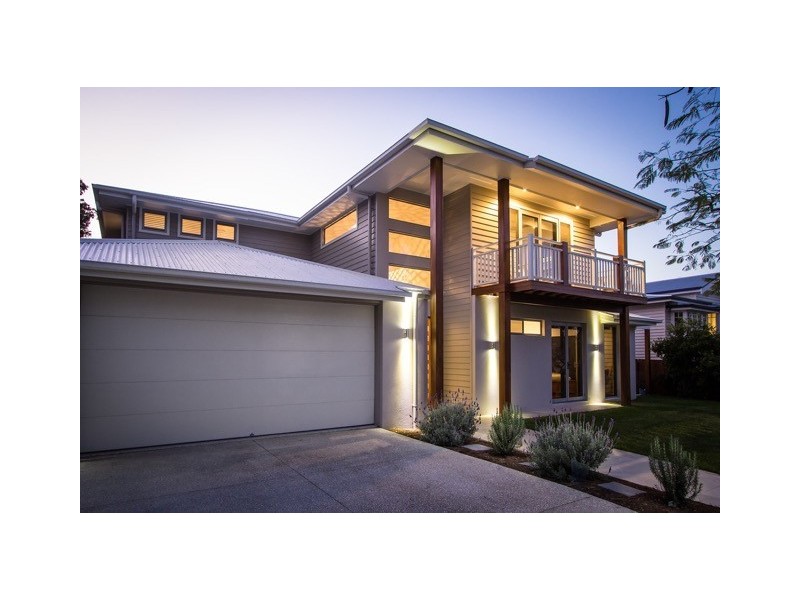 104 Gordon Street, Hawthorne QLD 4171