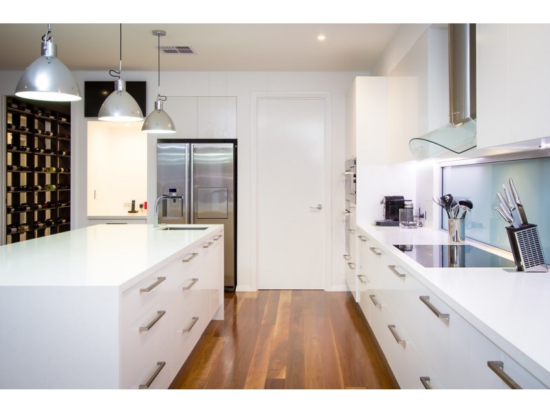 104 Gordon Street, Hawthorne QLD 4171