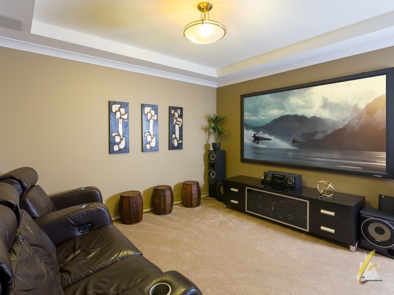 46 The Esplanade, Forest Lake QLD 4078