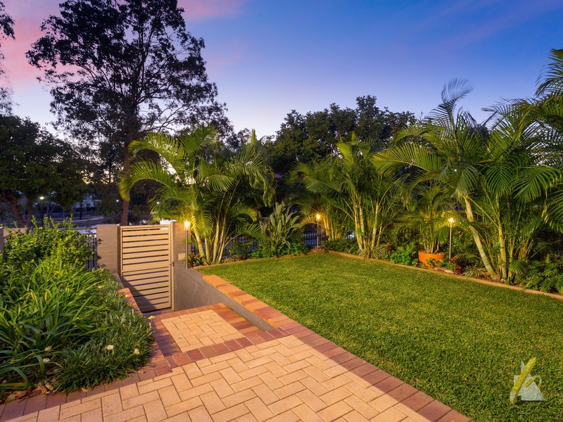 46 The Esplanade, Forest Lake QLD 4078